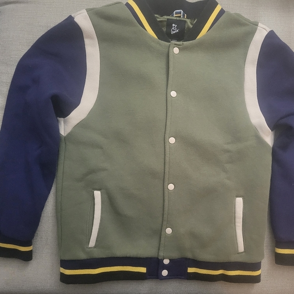Child's Jacket - size 12-14 - Picture 2 of 6